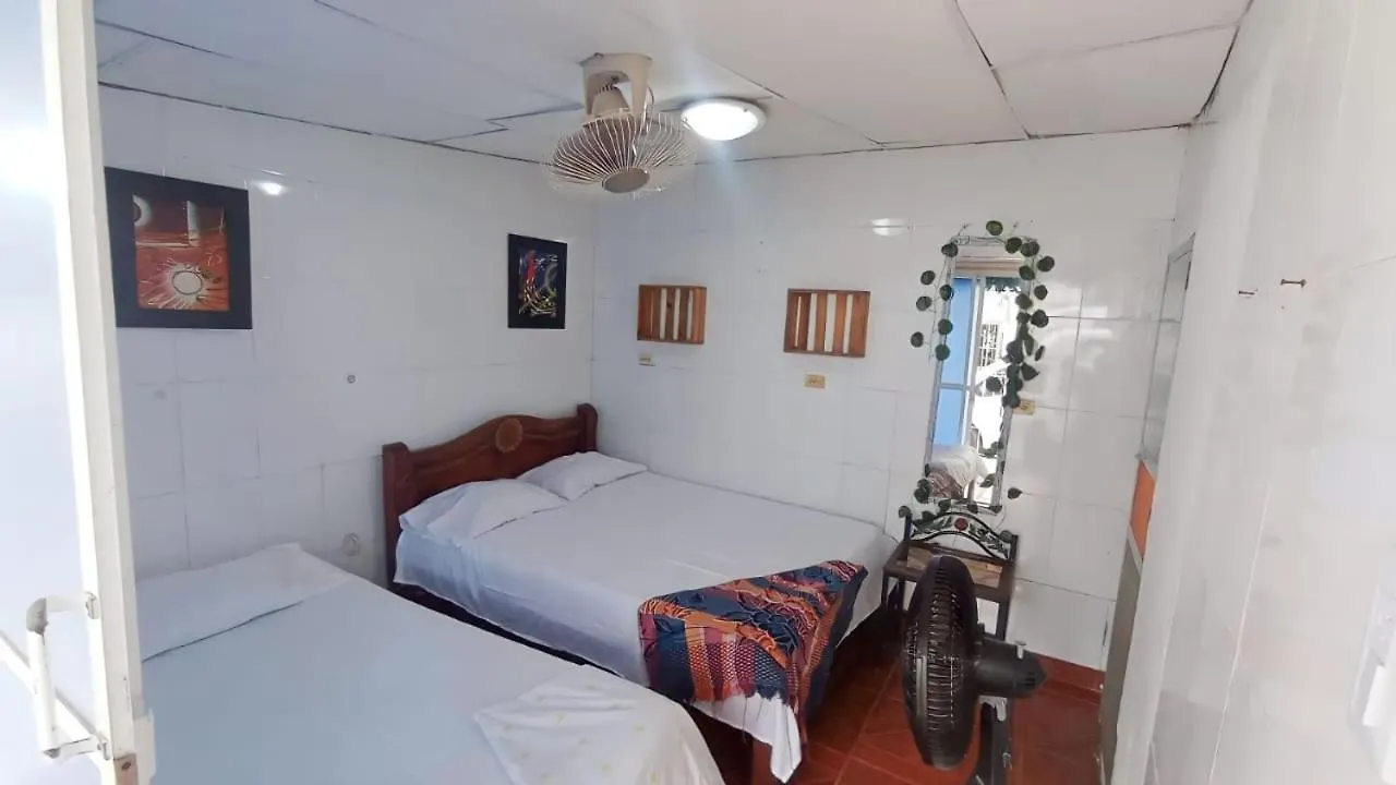 ホテル Habitacion Hostal Cartagena